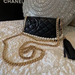 Chanel wallet on chain